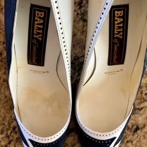 VTG Bally made in Switzerland Navy/White Spectator Pumps Size 10 M
